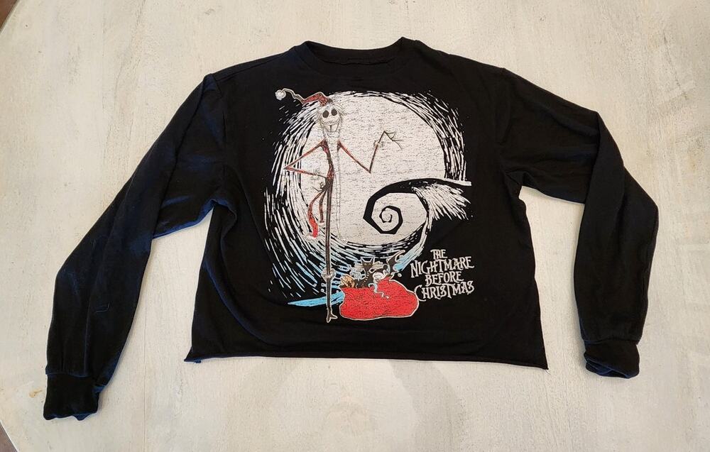 Nightmare Before Christmas Long Sleeve Women's Top SZ XS Cropped